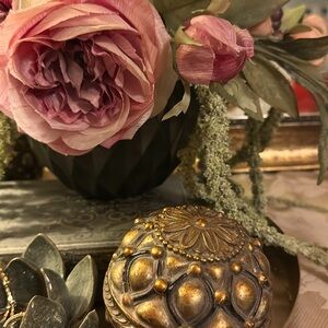 Meet your Posher, Lacy